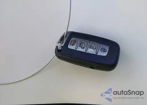 2013 Hyundai Azera from USA, damaged, VIN KMHFG4JG7DA226590